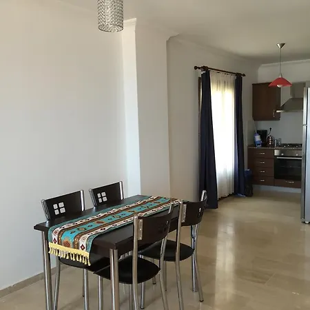 Dom wakacyjny Levent Holiday House